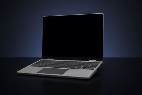 Framework vs XPS vs Galaxy Book4 Pro 360: Ultraportable Laptop Showdown 2025