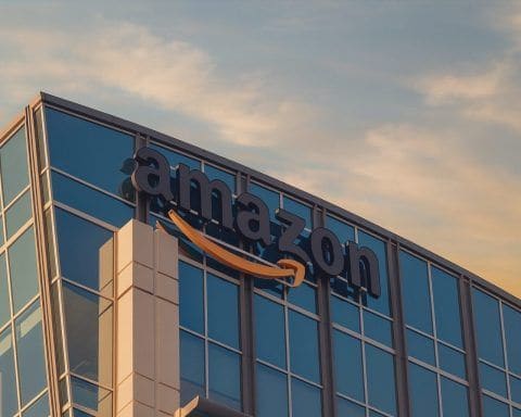 Amazon Stock This Week and Week Ahead (AMZN): Latest News, Forecasts, and Key Levels — Updated Dec. 12, 2025
