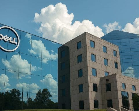 Dell Technologies (DELL) Stock Forecast for 2026: AI Server Boom, Dividend Hike and PC Price Rises – December 6, 2025 Update