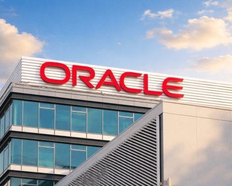 Oracle stock slips as OpenAI funding update and insider sale filing keep AI spend in focus