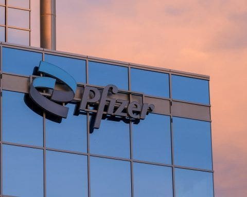 Pfizer Stock (PFE) Outlook: GLP‑1 Weight‑Loss Deal, Tukysa Trial Win, Dividend Declared — and the Big Catalyst Next Week (Updated Dec. 12, 2025)