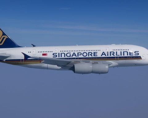 Singapore Airlines (SGX: C6L) Stock on 8 December 2025: Share Price, Special Dividends and Outlook After Profit Slump