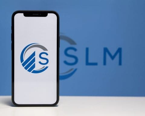SLM Stock Plunges Over 16% After Investor Day: New EPS Targets, Analyst Downgrades and 2026–2028 Outlook for Sallie Mae (SLM)