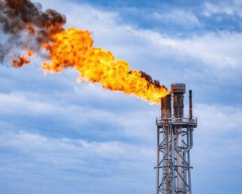 Natural gas price today slips on warmer outlook; UNG dips while LNG-linked stocks hold up