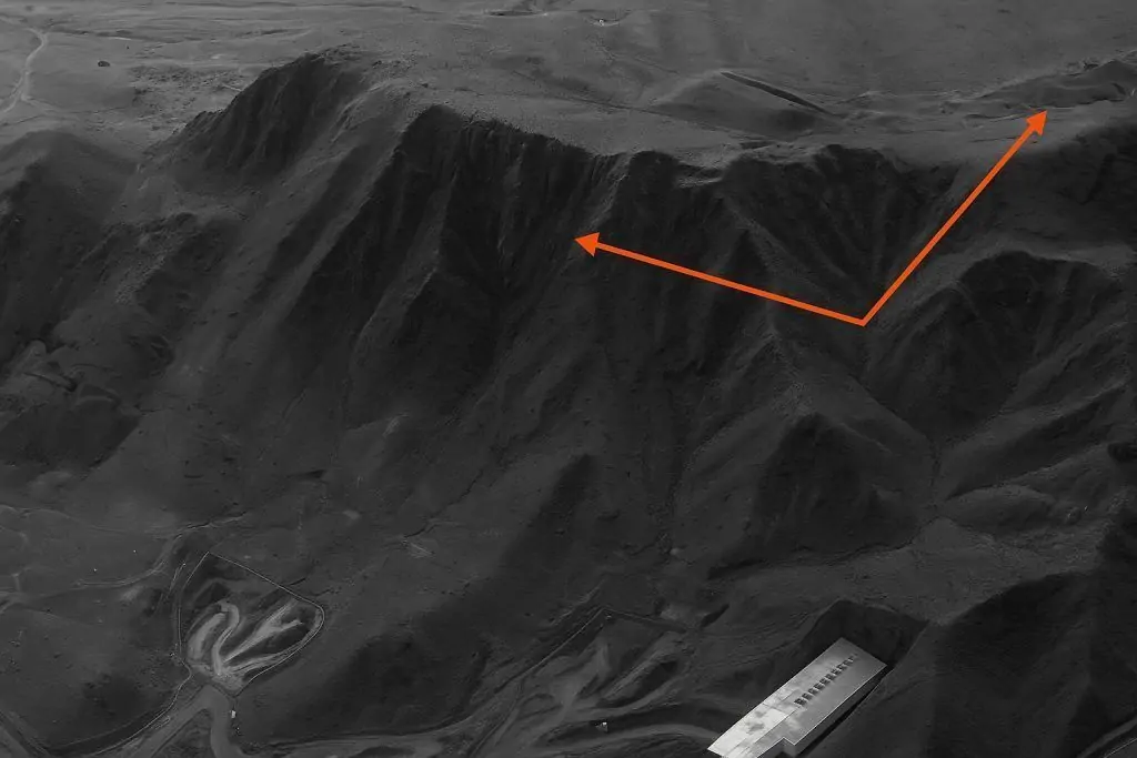 Mind‑Blowing Satellite Images Reveal Fordow’s Cavernous Crater: Inside the High‑Resolution Photo Forensics that Exposed the Collapse of Iran’s Underground Nuclear Fortress