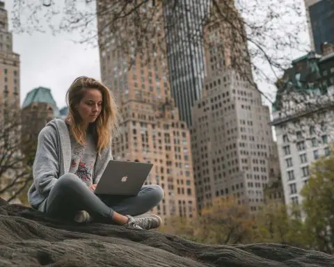 America’s Internet Divide Exposed: The Truth About Access, Speed, and the Satellite Revolution