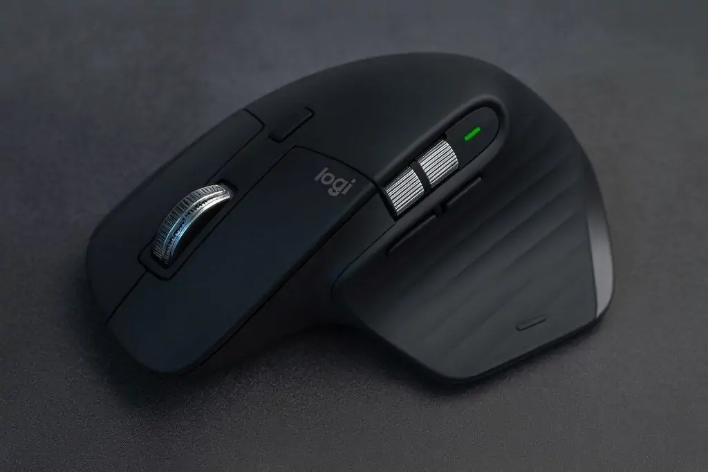 Ultimate Productivity Mouse Showdown: Logitech MX Master 3S vs Razer Pro Click V2 vs Keychron M6 (2025)