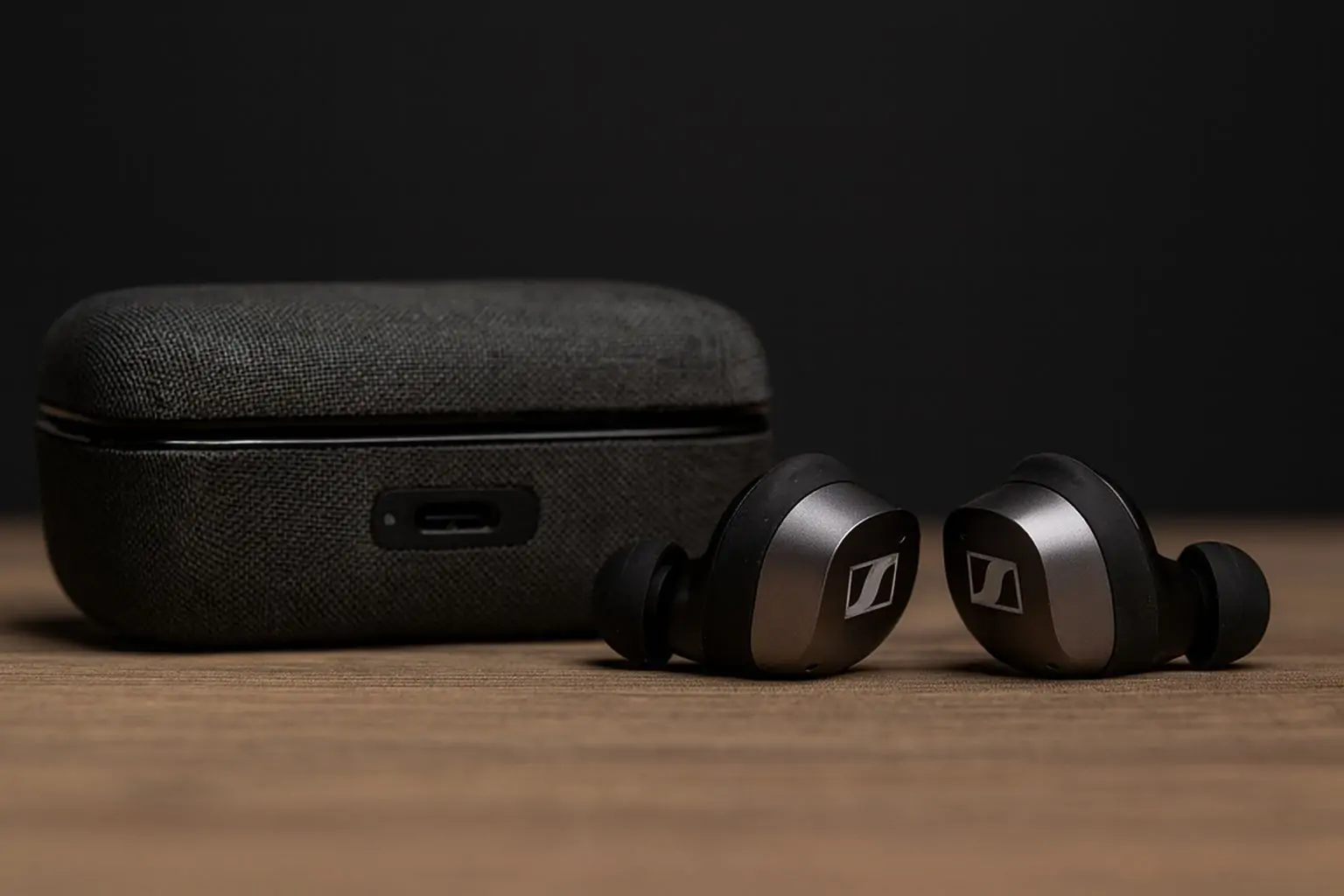Battle of the Buds: Sennheiser Momentum TW4 vs Pixel Buds Pro 2 vs Technics AZ100 – 2025 Flagship Earbuds Showdown