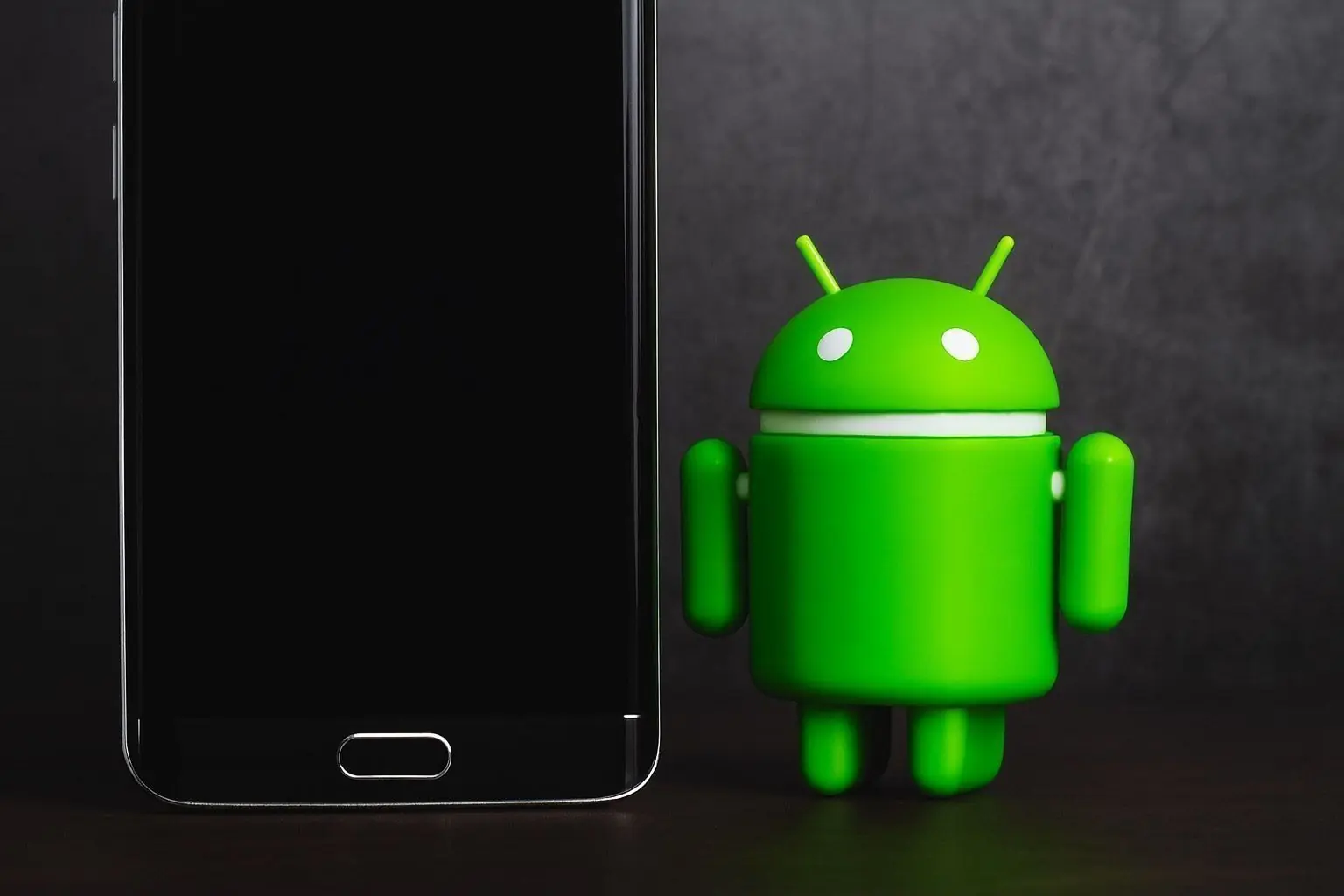 Android 16 QPR2 Update: AI Notification Summaries, Material 3 Expressive, and All the New Features (December 2025)