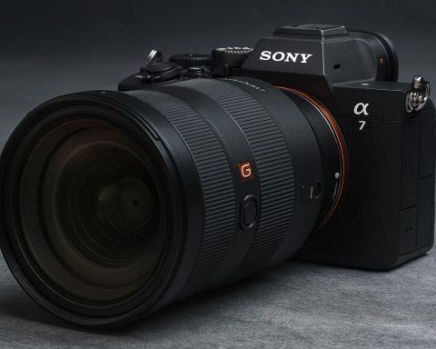 Duelo de Mirrorless: Sony A7 IV vs Nikon Z8 vs Canon R6 Mark II – O Grande Confronto das Full-Frame
