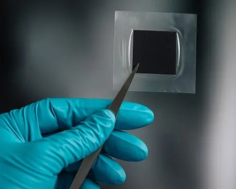 PEM vs Alcalin vs Électrolyseurs à Oxyde Solide : Le Duel des Technologies de l’Hydrogène en 2025