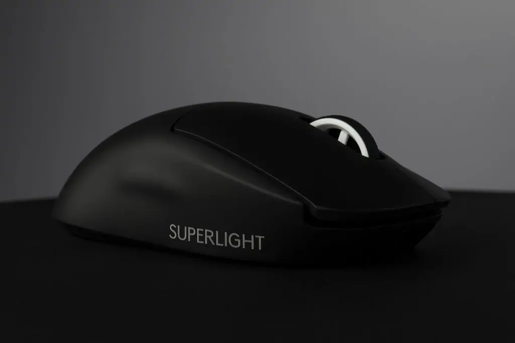Ultimate Showdown: Logitech G Pro X Superlight 2 vs Razer Viper V4 Pro vs Finalmouse Ultralight X – Which Gaming Mouse Reigns Supreme in 2025?