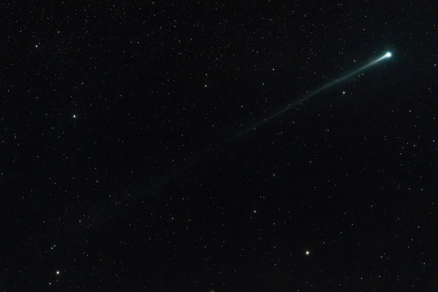 Mysterious Comet SWAN R2: New Interstellar Visitor or Oort Cloud Wanderer?