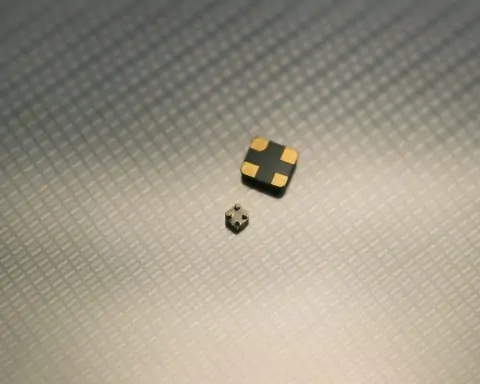 Tiny “Titan” Timing Chip: How SiTime’s Pinhead-Sized Clock Could Revolutionize Wearable Tech