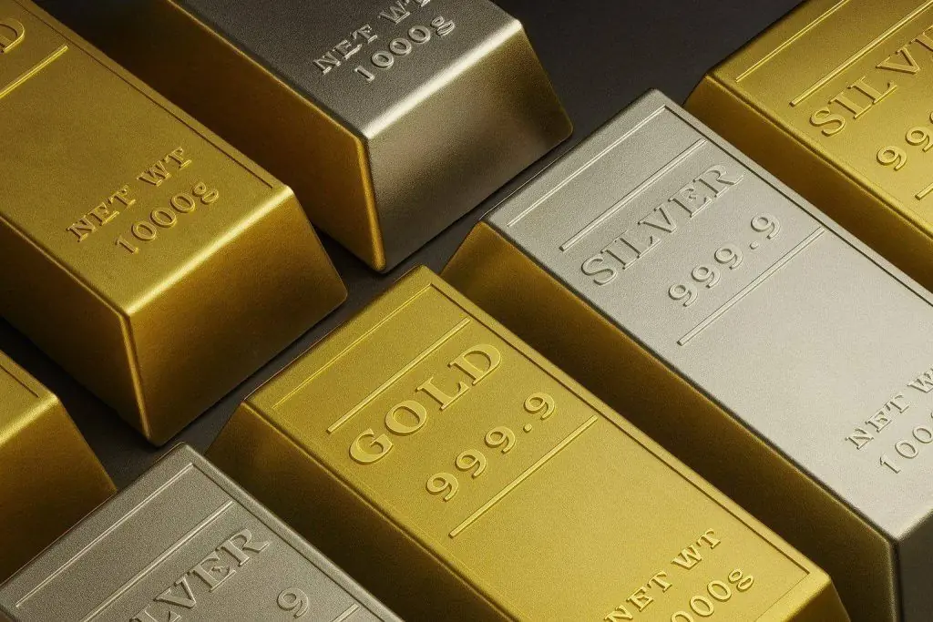 Gold and Silver Price Today, 6 December 2025: Silver Near ₹1.8 Lakh/kg, Gold Above ₹1.3 Lakh – Should You Buy or Sell?