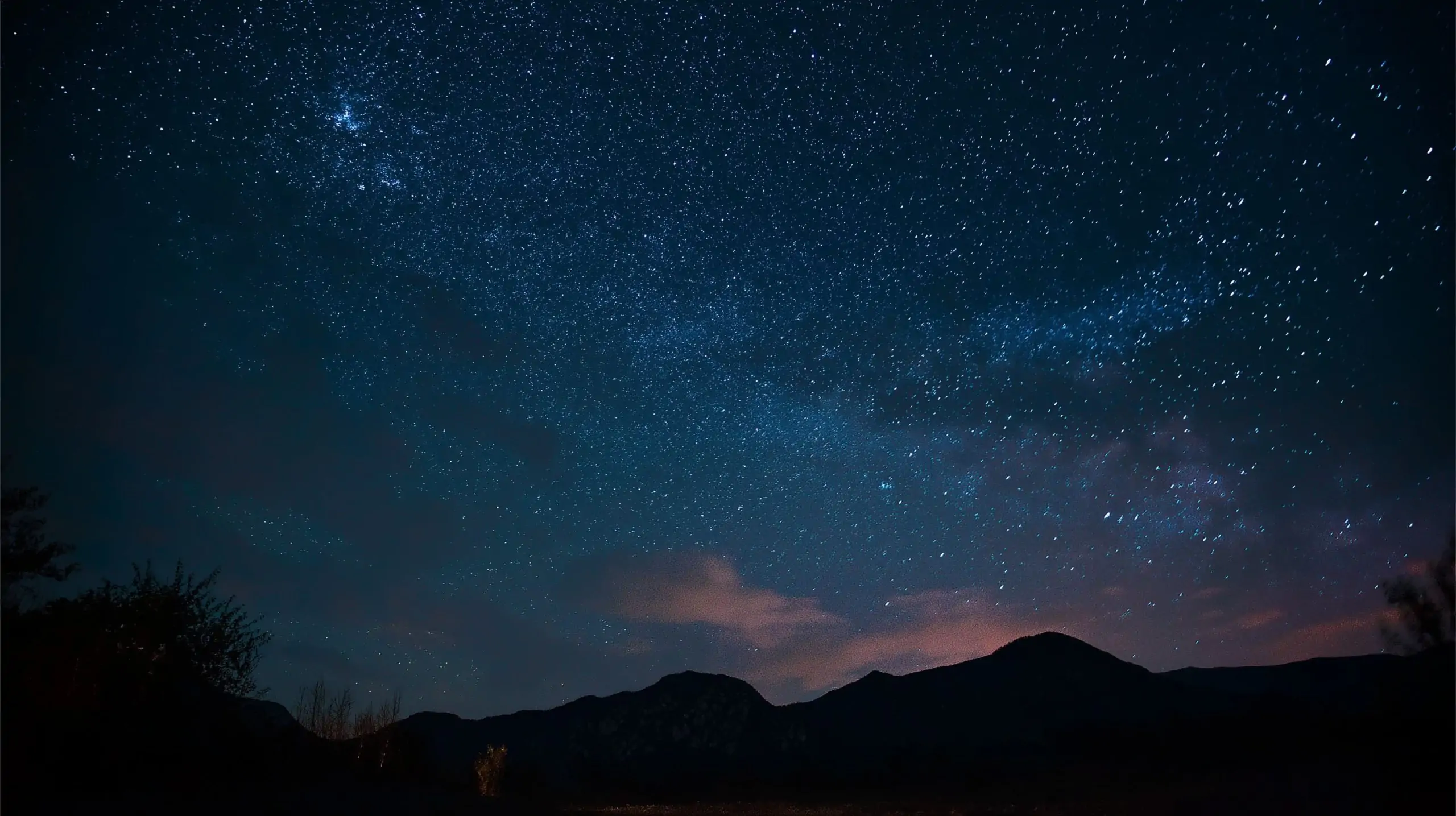 Aurora Alert and Saturn Spectacle: Skywatch Highlights for Sept 14–15, 2025