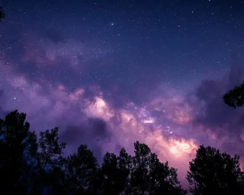 Cosmic Sky Show: Northern Lights, Shooting Stars & Space Spectacles Dazzle Sept. 26–27, 2025