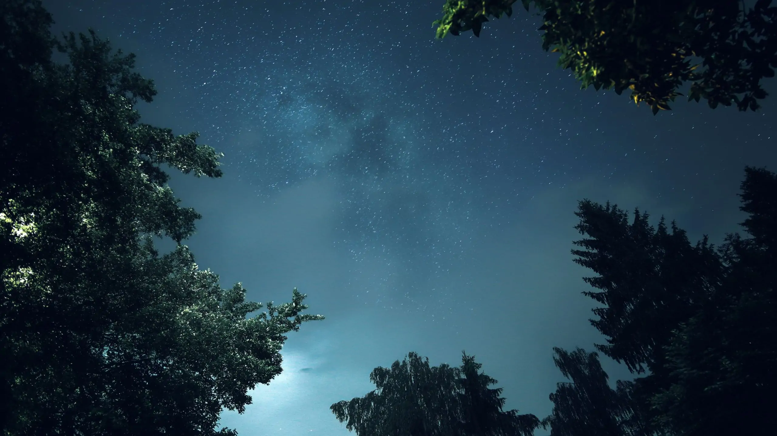 Aurora Glow Fades, Planets Dazzle and ‘Corn Moon’ Rises: Skywatch Alert for Sept 4–5, 2025