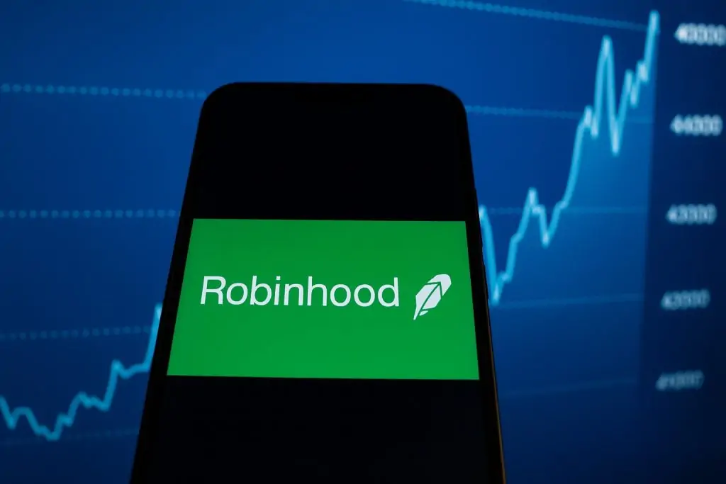 Robinhood (HOOD) Skyrockets: S&P 500 Entry, Explosive Q2 Results & Bullish Analyst Forecasts