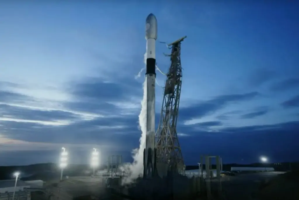 SpaceX’s Falcon 9 Rockets 28 More Starlink Satellites – Ties Monthly Launch Record