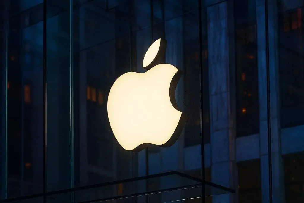 Tech Titans Hit Stratospheric Highs: Apple & Microsoft Smash $4T, Nvidia Eyes $5T Amid AI Frenzy