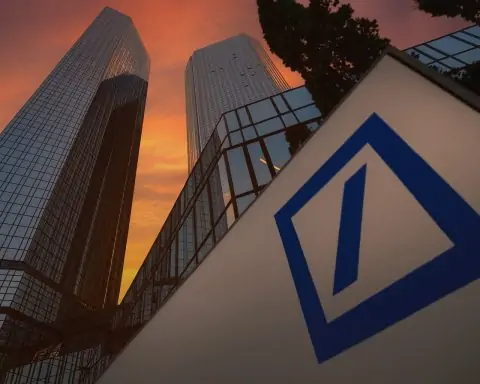 Deutsche Bank Stock Plunges Again as Global Credit Jitters Flare – What Experts Predict Next