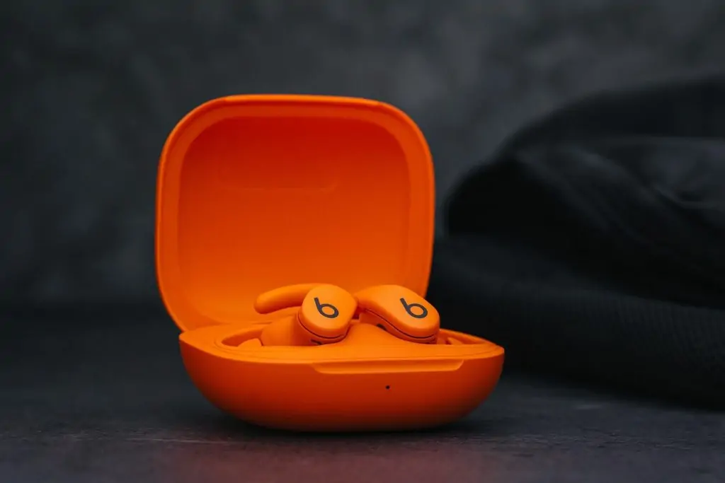 Beats Powerbeats Fit Unveiled: Wingtip Redesign Makes Apple’s New $200 Earbuds a Workout Game-Changer