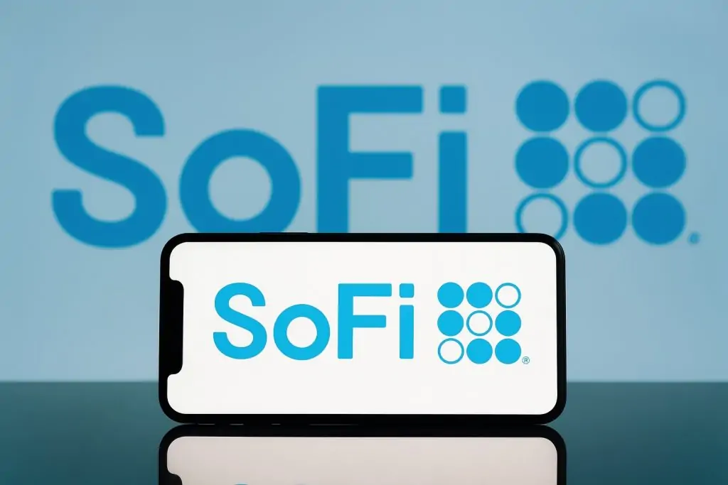 SoFi Stock Rockets 230% in 2025 on Record Q3 and Fintech Boom