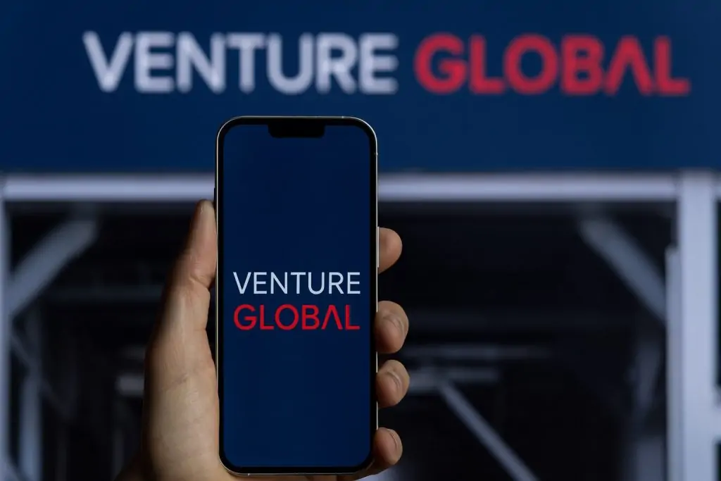 Venture Global (VG) Stock Plummets 17% After Losing $1B Arbitration Case – What’s Next?