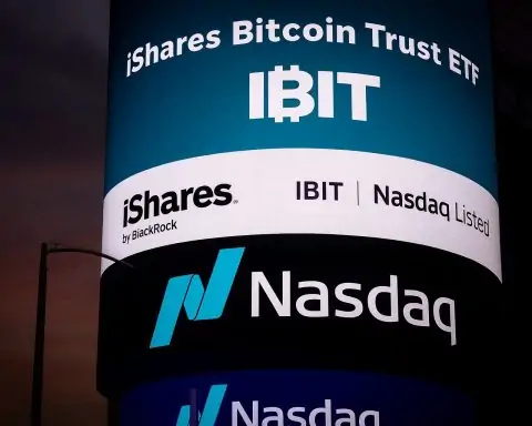 Bitcoin ETF Frenzy: BlackRock’s IBIT Soars Past $90B as Uptober 2025 Rally Sets Records