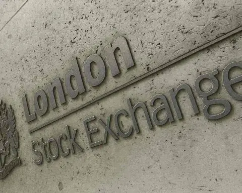Marché boursier britannique aujourd&rsquo;hui : le FTSE 100 se maintient près de 10 600 alors que le rebond du pétrole met à l&rsquo;épreuve le rallye du cessez-le-feu