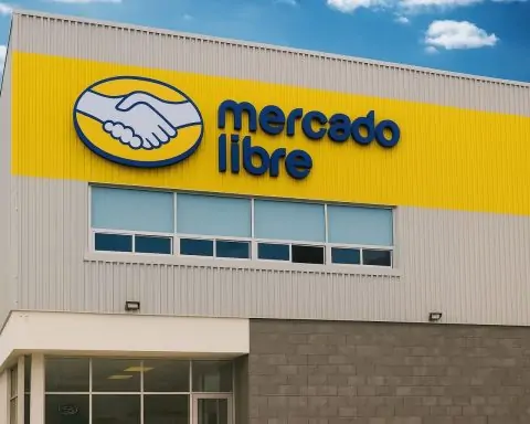 MercadoLibre (MELI) stock price today: Shares edge higher into Fed minutes as year-end trading thins