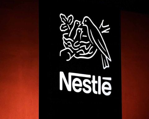 Nestle stock price: baby-formula death probe and water-unit sale report set up next week