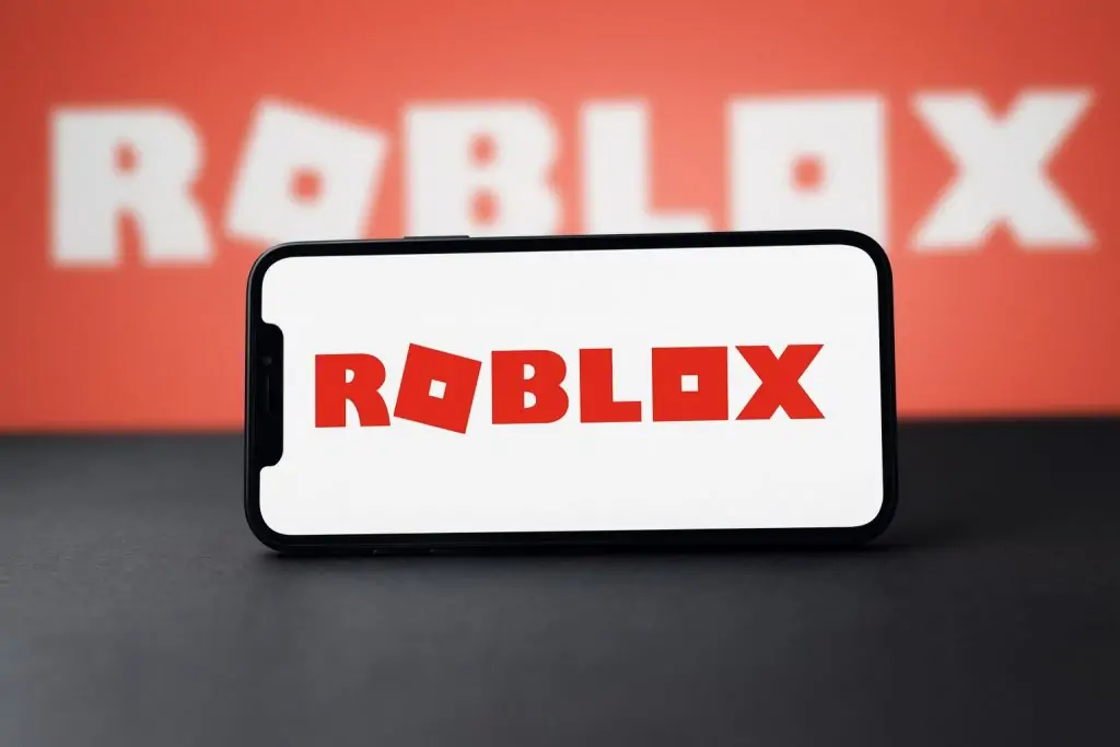 Roblox Stock Surges: Viral Games Ignite Unprecedented Growth in Q3 Earnings