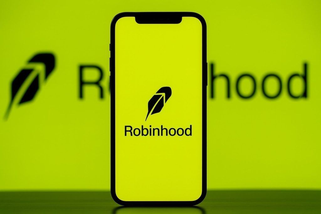 Robinhood stock today: HOOD slides after December trading snapshot and Goldman target trim