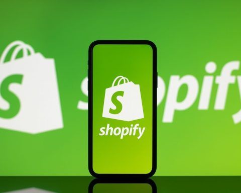 Shopify stock falls 2% to start 2026 as court order and rising yields weigh on SHOP