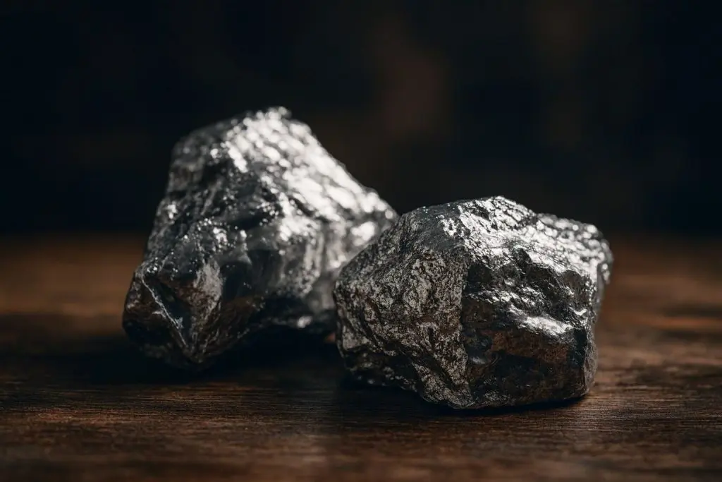 Silver Price Today 8.12.2025: Spot XAG/USD Near Record High, MCX & India Silver Rates, Forecast and Outlook