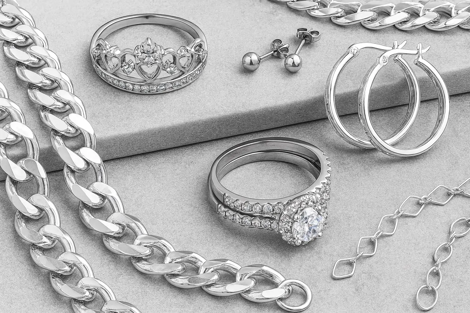 Silver Hits All-Time High Above $53 and Gold Tops $4,200 – Why Prices Are Soaring