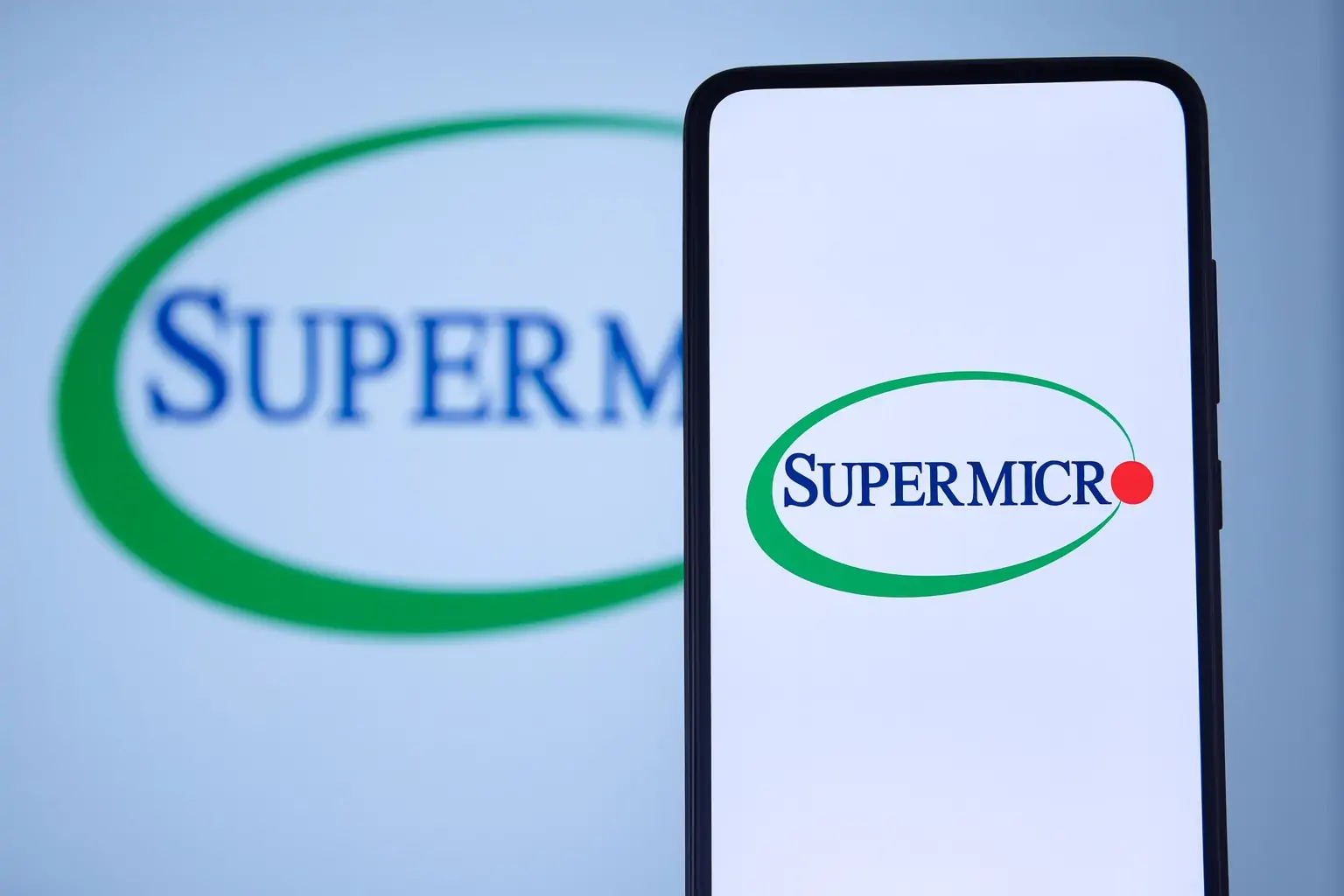 AI Stock Boom or Bubble? Tech Rally Soars as Experts Warn of Risk