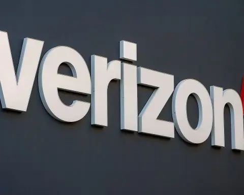 Verizon (VZ) Stock’s Wild Ride: New CEO & $20B Deal – Analysts Are Buzzing