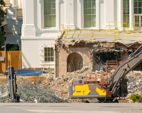 Trump’s $300M White House Ballroom: Tech Titans Among Donors, East Wing Demolished