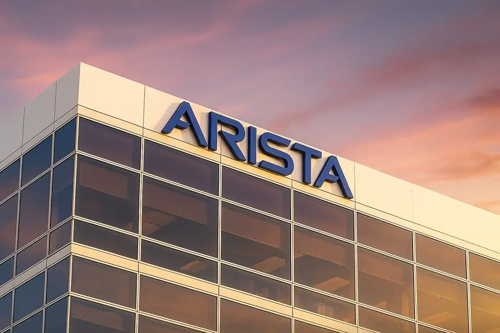 Arista Networks Stock Skyrockets 40% YTD on AI Boom – But Q3 Guidance Triggers Pullback