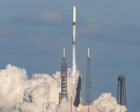 New Glenn Launches NASA’s ESCAPADE to Mars, Nails First Sea Landing (Nov. 13, 2025)