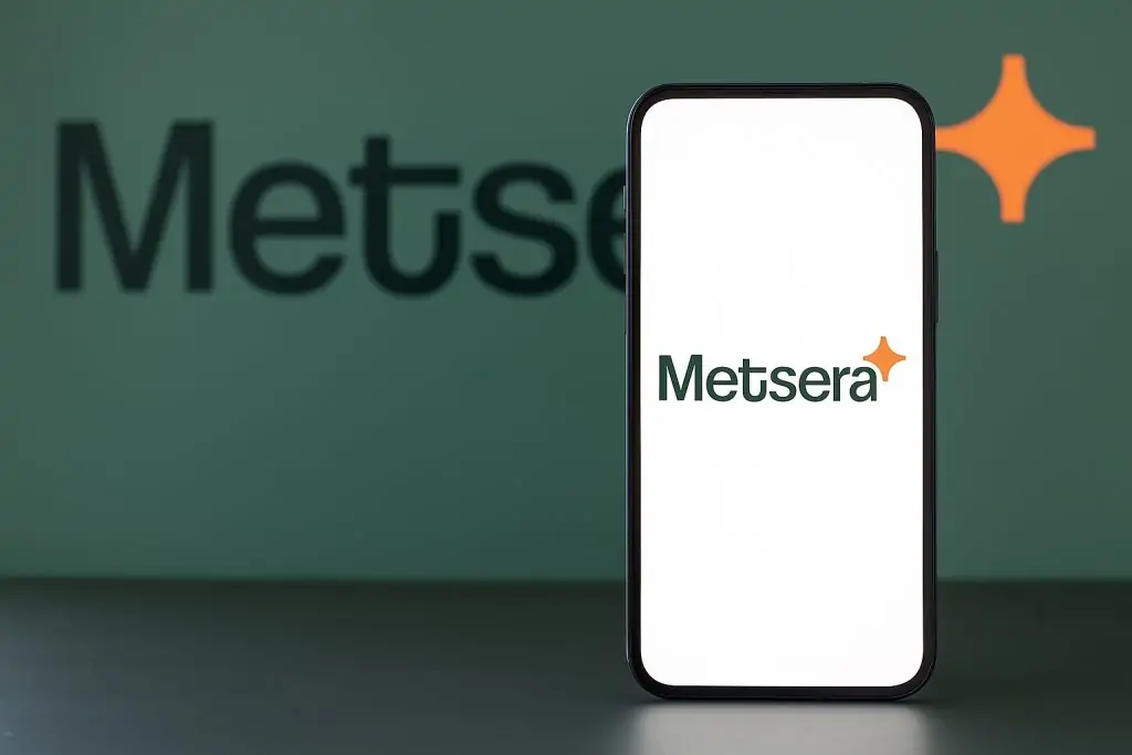 Metsera (MTSR) Sinks as Pfizer Seals Revised $10B Buyout; 8‑K Spells Out $65.60 Cash + Up to $20.65 CVR — Nov. 10, 2025