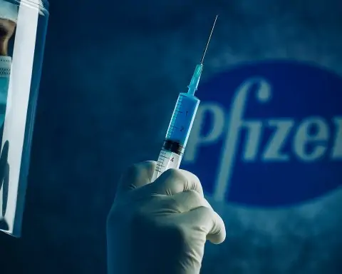 Pfizer (PFE) Clinches $10B Metsera Deal, Beating Novo Nordisk — What the Winning Bid Means for the Obesity-Drug Race (Nov. 8, 2025)
