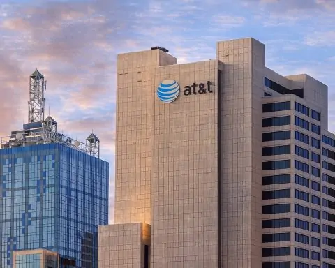 AT&T Stock Today (NYSE: T): Price, Dividend Yield and 5G Growth Outlook on November 22, 2025