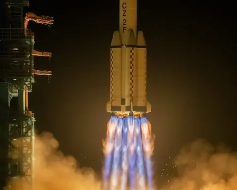 Shenzhou‑20: China Delays Astronauts’ Return After Suspected Space‑Debris Strike — Latest on Tiangong (Nov 7, 2025)