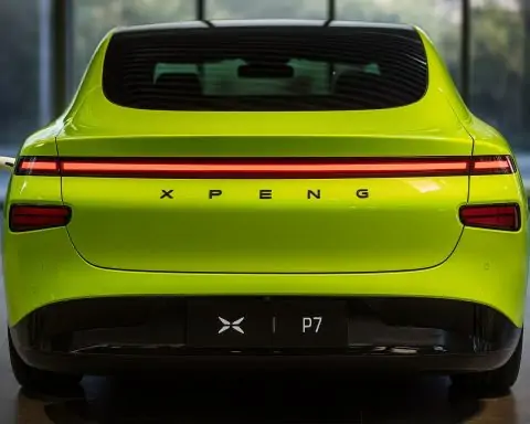 XPeng (XPEV) Stock on November 16, 2025: Earnings Countdown, Flying Cars and Viral Humanoid Robot