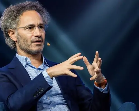 Fentanyl ‘Nuke’ & Anti-Woke Crusade: Palantir CEO’s Wild Earnings Call Fuels $490 B AI Surge