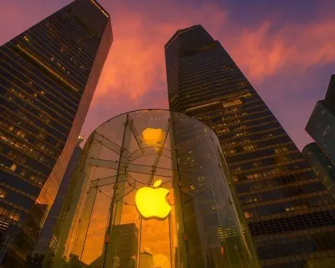 Apple Stock Today (Nov. 19, 2025): China iPhone 17 Boom, India AppleCare+ Push and Buffett Selling – What to Know Before the Bell